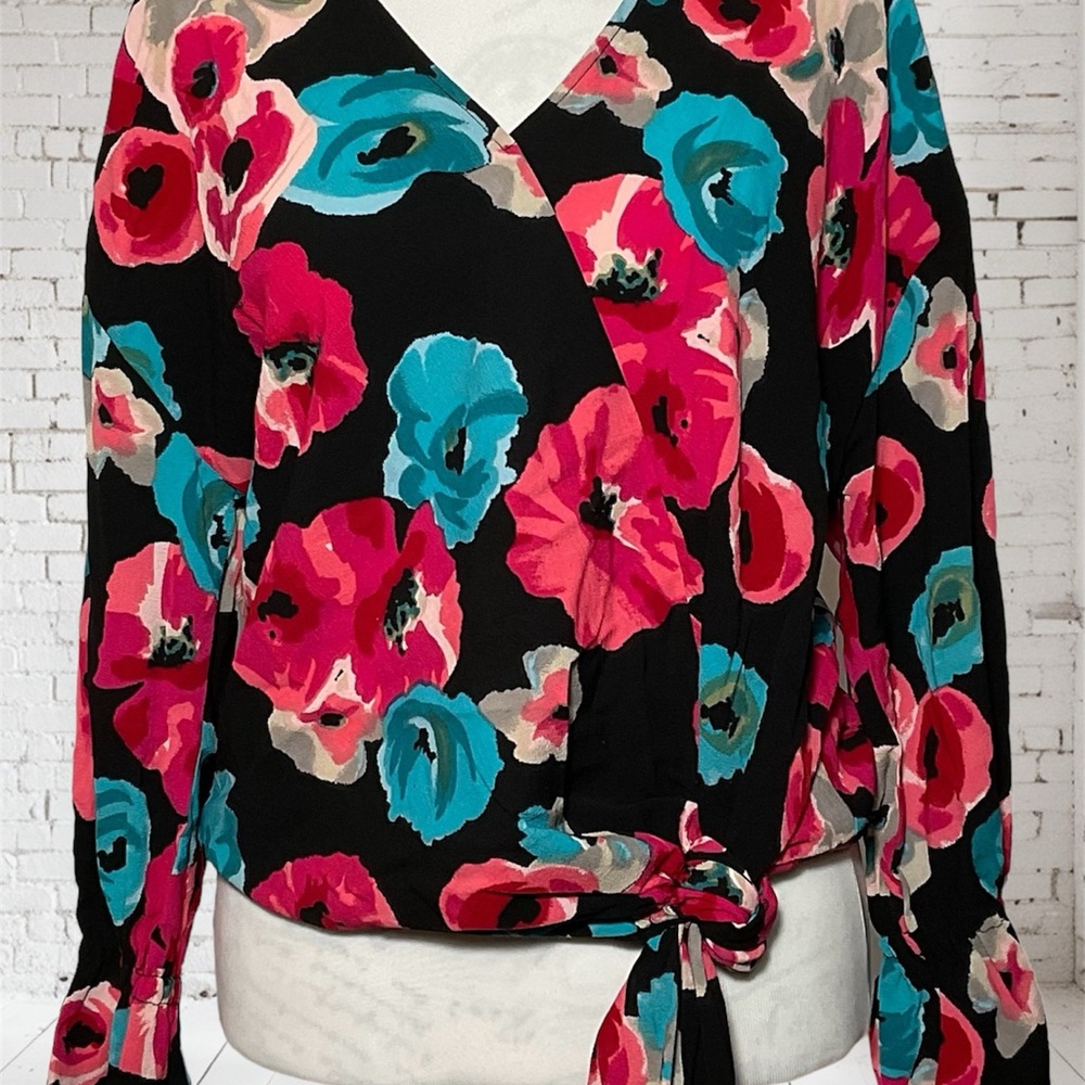 Juicy Couture woman’s floral blouse, women’s size small, never worn No tags
